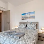 Vista Azzurra Villa *